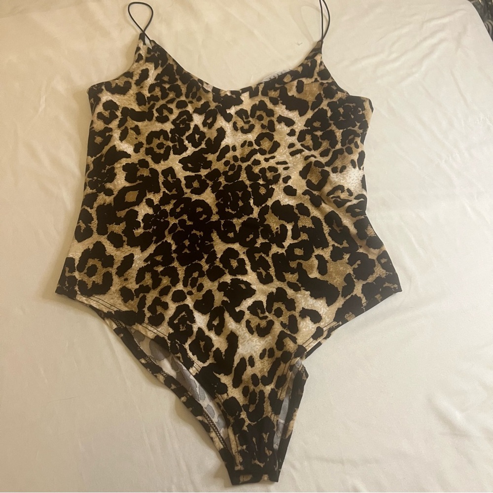 gaze Leopard-Print Satin Bodysuit in Black and Brown